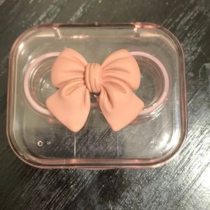 Selling cute contact lense case.